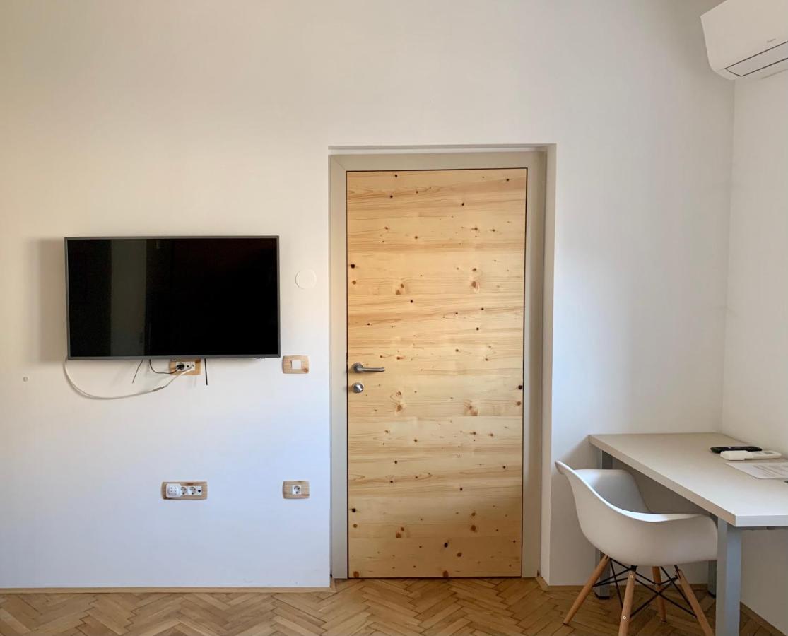 Apartmán Kamr'Ca Lublaň Exteriér fotografie