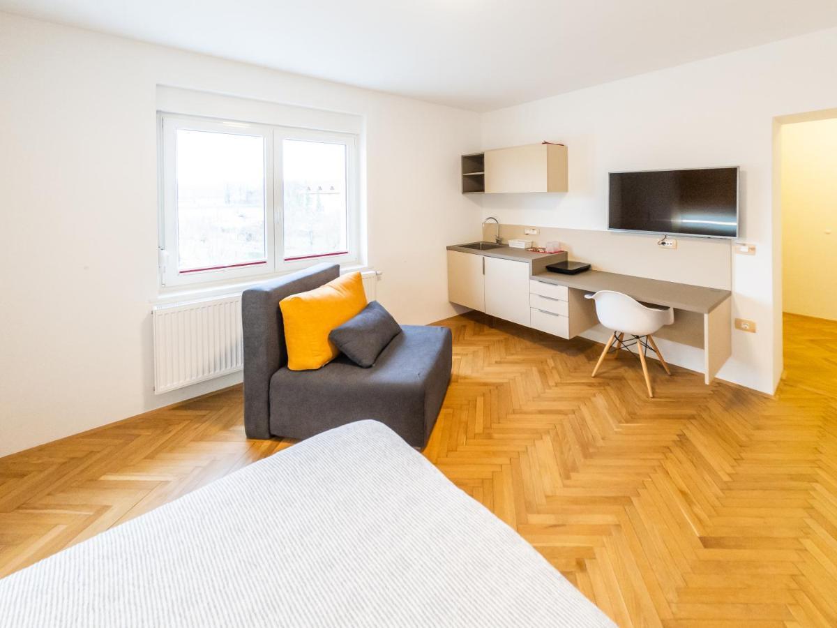 Apartmán Kamr'Ca Lublaň Exteriér fotografie