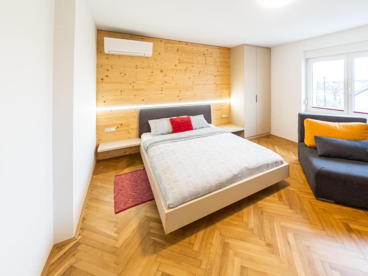 Apartmán Kamr'Ca Lublaň Exteriér fotografie